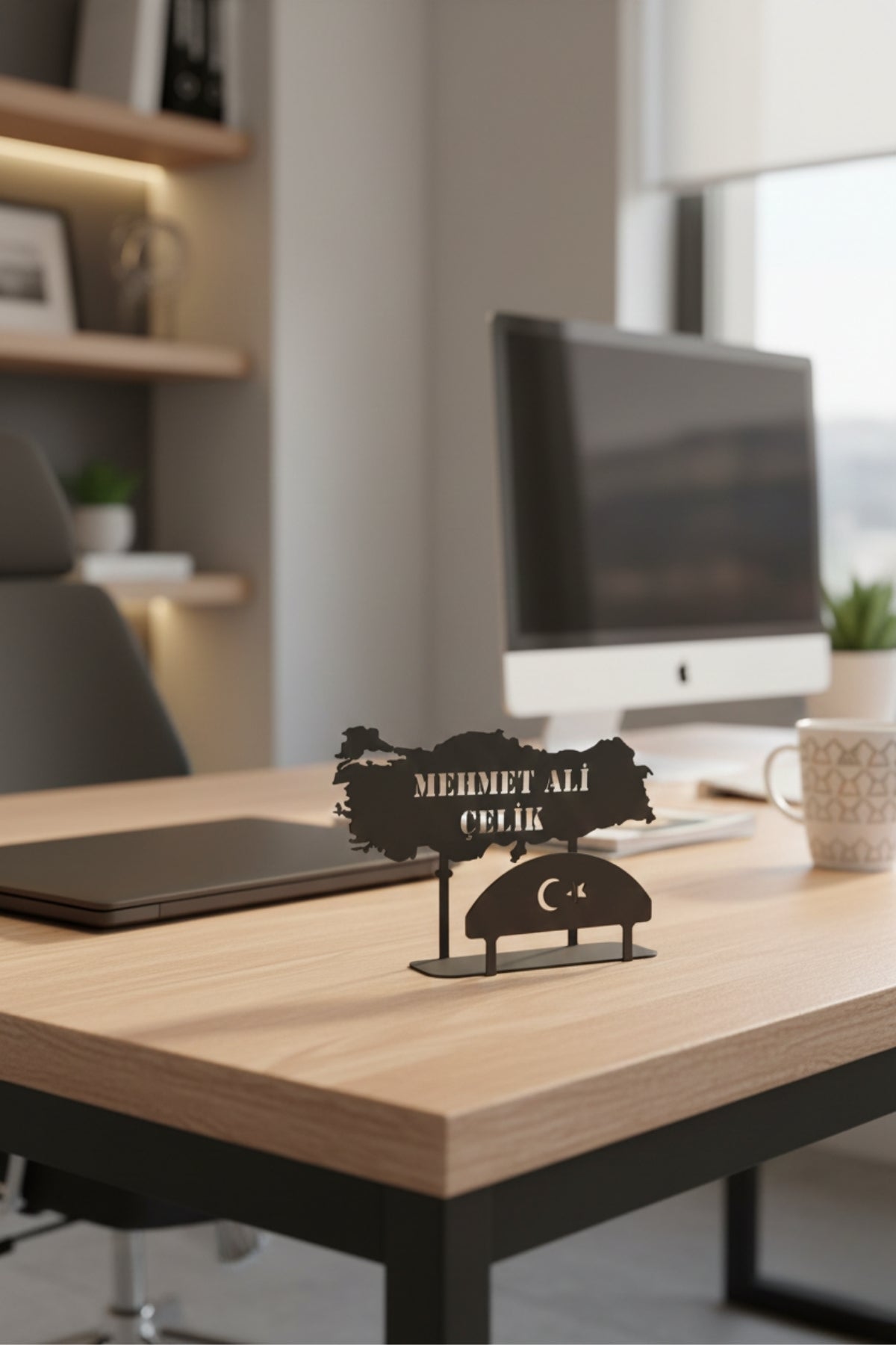 Kişiye Özel Ofis Dekoru Türkiye Haritası ve Bayrak Temalı Masa İsimliği