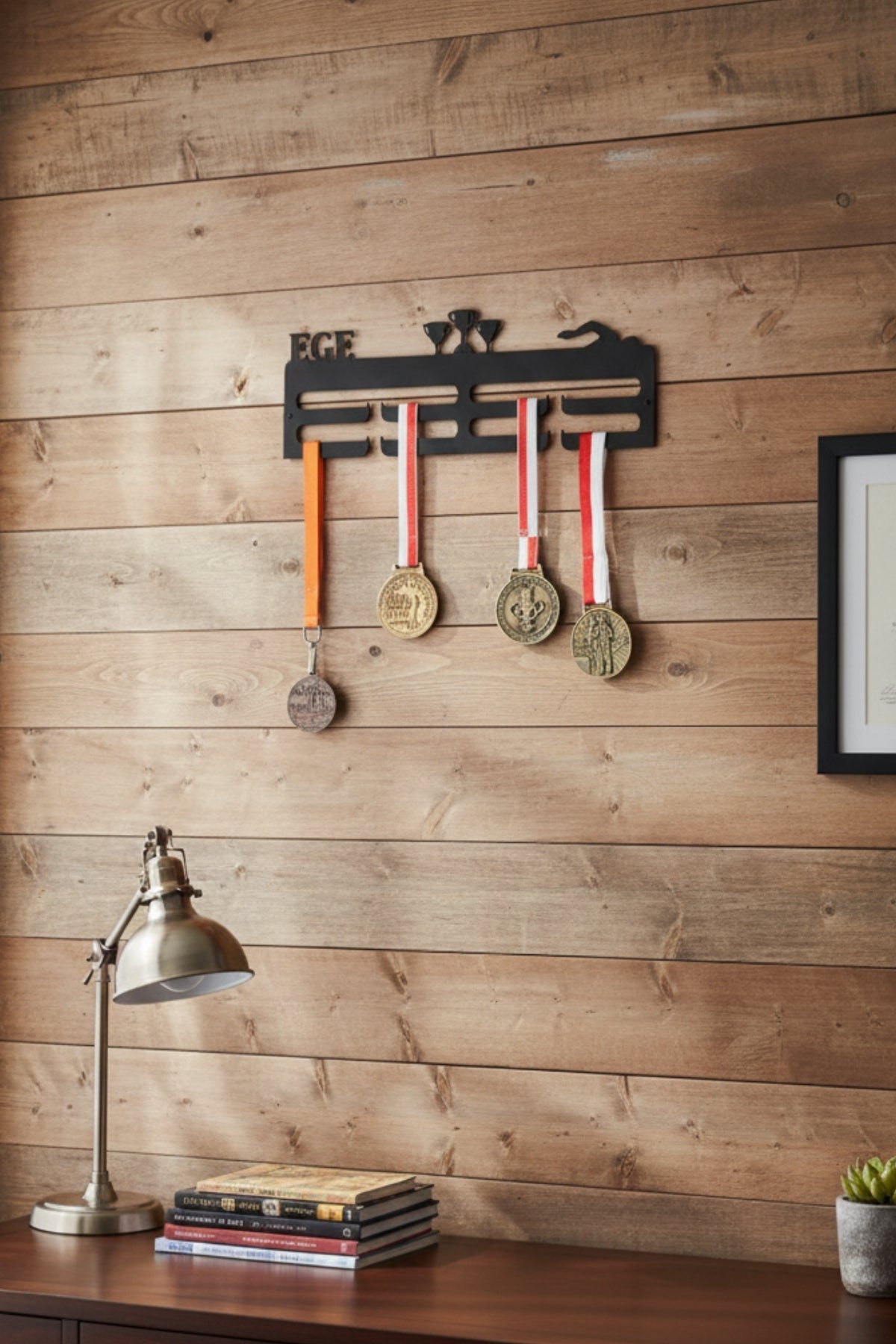 Kişiye Özel İsimli Madalya Askılığı Yüzme Madalya Askısı