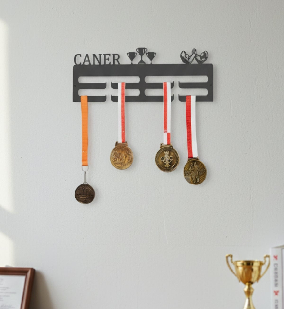 Kişiye Özel İsimli Madalya Askılığı Bilek Güreşi Madalya Askısı