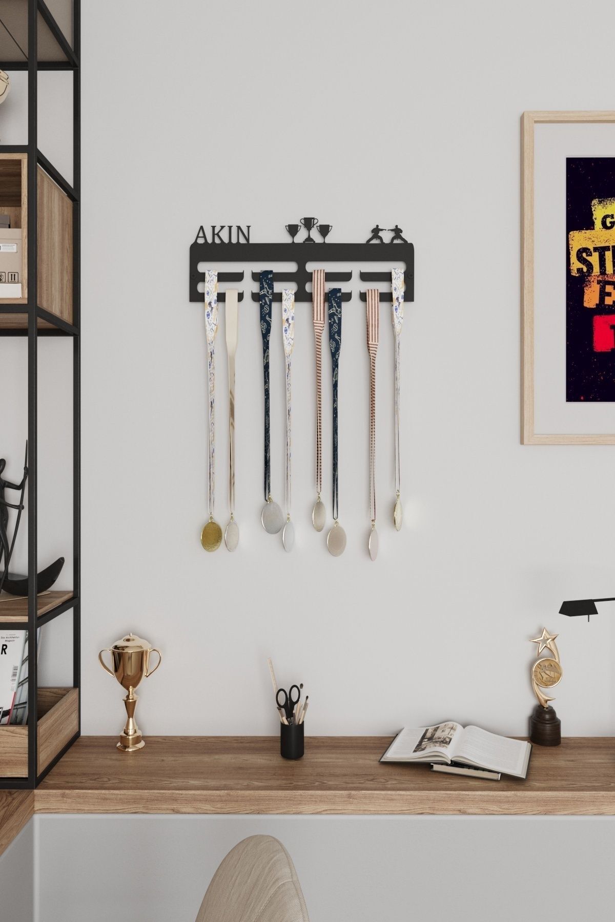 Kisiye Özel Madalya Askılığı Hediyelik Isim Ve Istediğiniz Tasarımlı Metal Madalya Askısı