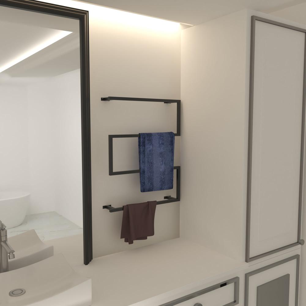 Yumuşak aydınlatma ve nötr dekorasyona sahip minimalist bir banyoda, bir lavabo ve büyük bir aynanın yanında sergilenen, mavi ve kahverengi havluları tutan, modern dikdörtgen tasarımlı duvara monte siyah bir havluluk.