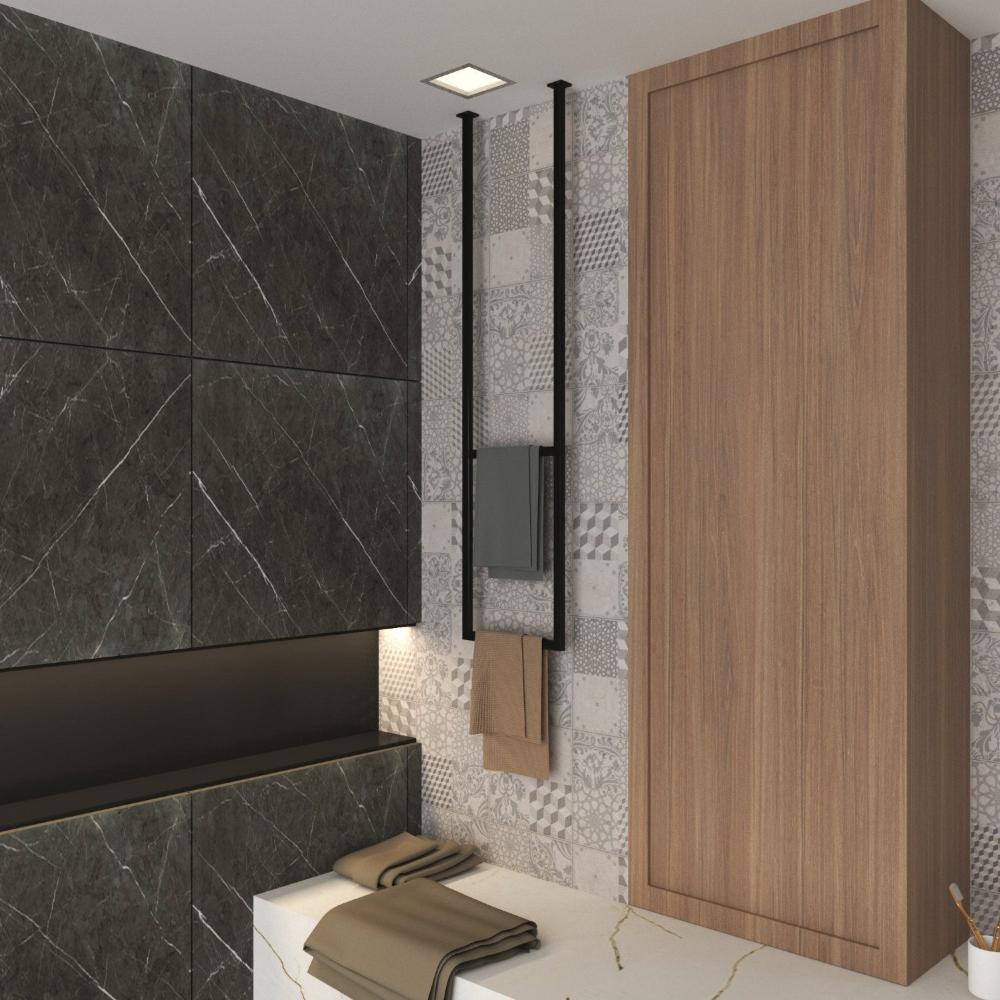 Çağdaş bir banyoya monte edilmiş, gri fayanslı bir duvar ve sofistike bir görünüm için nötr tonlu aksesuarlara sahip minimalist tavana monte siyah çift havluluk.