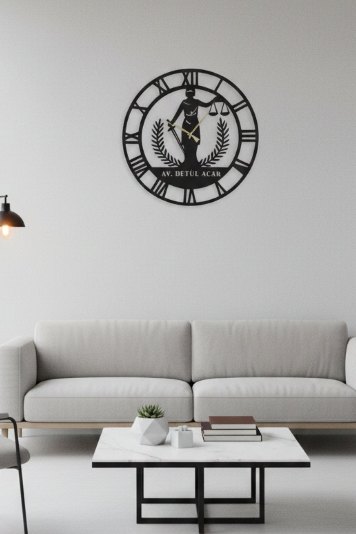 Avukatlara Özel İsimli Metal Duvar Saati – Kişiye Özel Hukukçu Dekoru