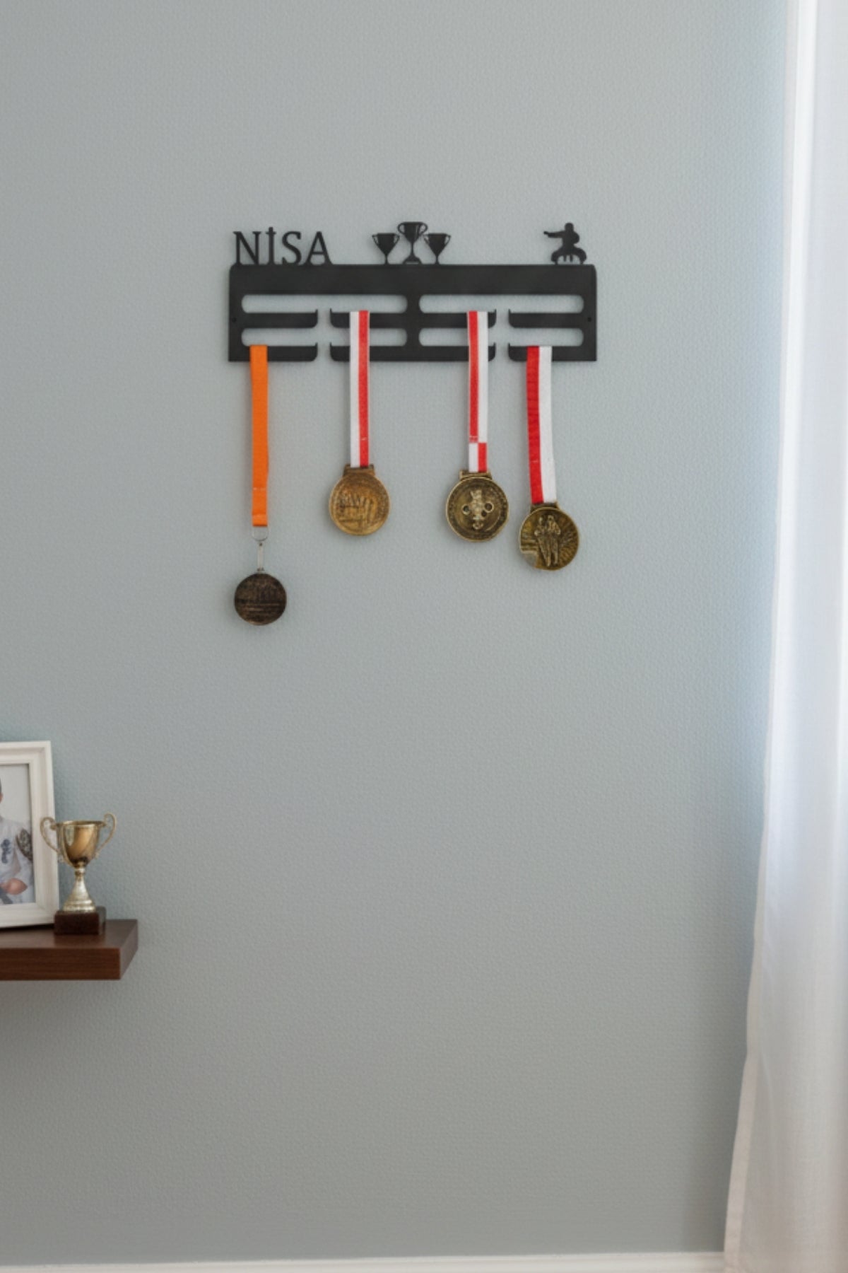 Kişiye Özel isimli Madalya Askılığı Tekvando Madalya Askısı