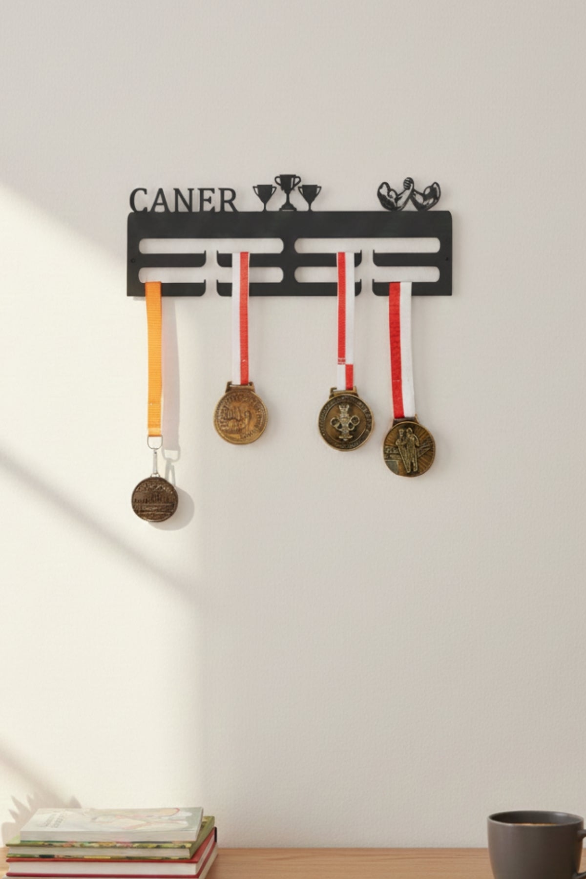 Kişiye Özel İsimli Madalya Askılığı Bilek Güreşi Madalya Askısı