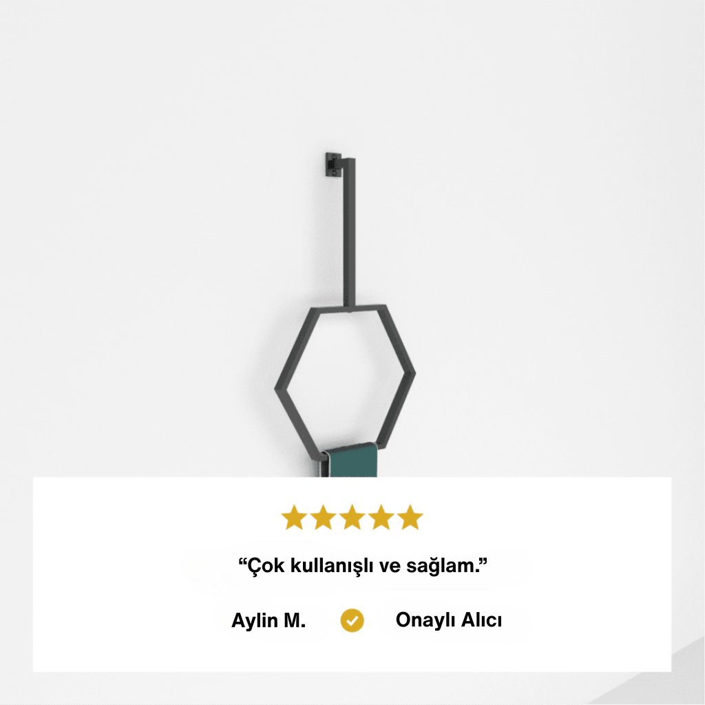 "Duvara monte altıgen metal havlu askısı – sağlam ve kullanışlı tasarım, müşteri yorumu ile birlikte"